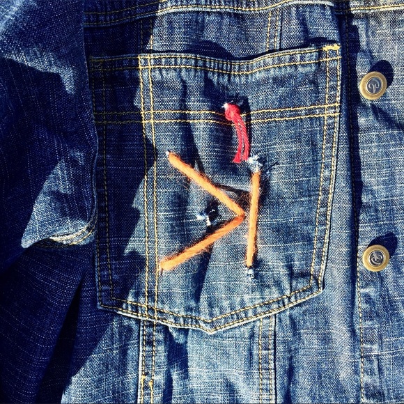 Hand painted denim jacket - Picture 3 of 7